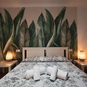luxury-apartment-las-canteras.in-canary-islands.com/
